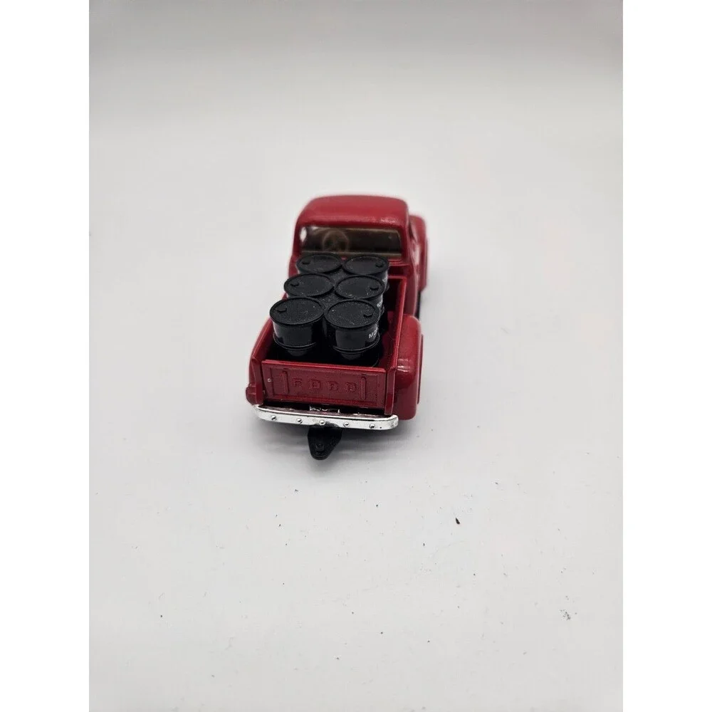 ROAD CHAMPS 1956 FORD F-100 TEXACO 1:43